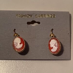 Cameo dangle earrings